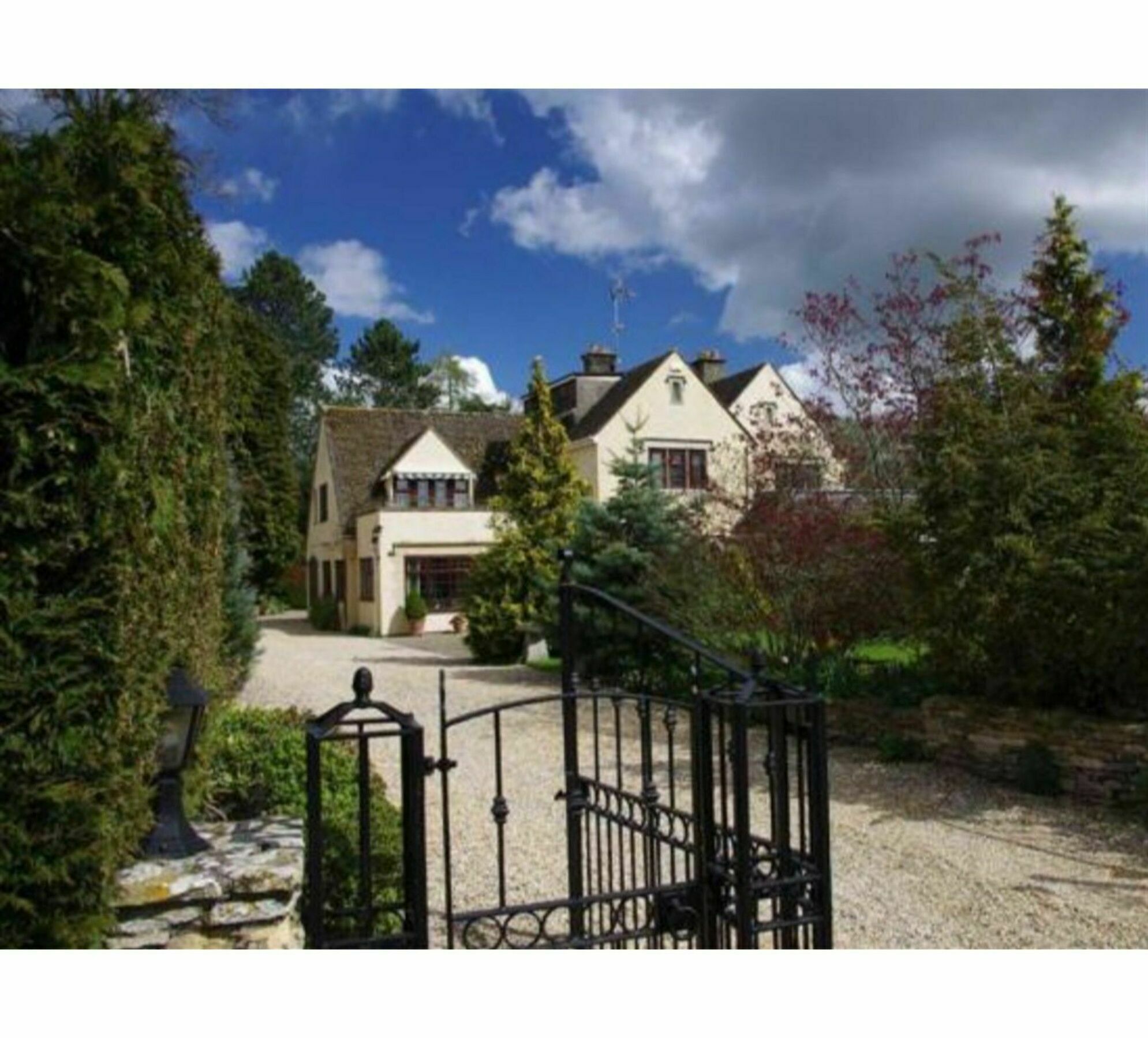 Готель Coombe House Bourton-on-the-Water Екстер'єр фото